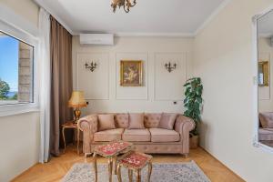 Posezení v ubytování Storge Boutique Bed & Breakfast