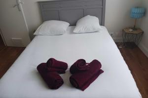 Un ou plusieurs lits dans un hébergement de l'établissement Pleasant cocoon comfortable and bright
