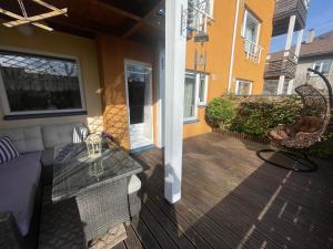 Balkón nebo terasa v ubytování Cozy apartment with a large terrace and Sauna!