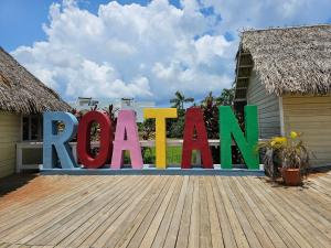 Foto dalla galleria di Las Palmas Joliet a Roatán