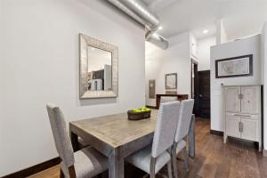 Fotografie z fotogalerie ubytování 2nd Street Lofts 209 v destinaci Whitefish