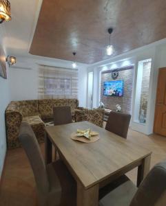 Φωτογραφία από το άλμπουμ του Seaside Hill στο Bar