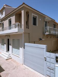 Budova, kde se apartmán nachází + 96 fotografií