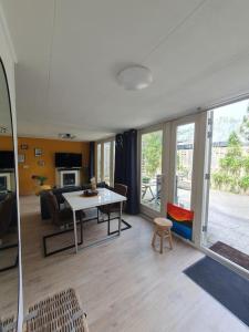 Χώρος καθιστικού στο Studio Watertoren met tuin en gratis parkeren