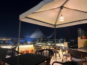Restaurace v ubytování Dream Inn Pyramids View