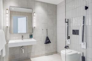 Koupelna v ubytování Home Hotel Tapetfabriken