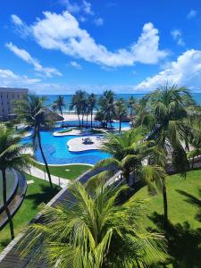 A piscina localizada em HOTEL PIRÂMIDE NATAL ou nos arredores