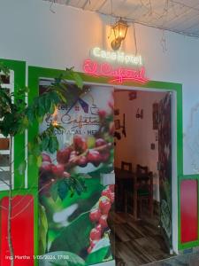 een restaurant met een bord dat cashew hotel leest bij Casa Hotel El Cafetal in Cumaral