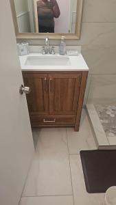 Bilik mandi di Peachtree Towers Condo