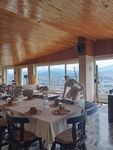 Posezení v ubytování Di Carbone Hotel Gastrobar