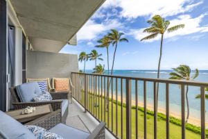 Imagen de la galería de NEW Beachfront Condo & Amazing Views, en Hauula