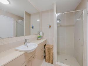 Bagno di Seabourn Unit 702 Caloundra QLD