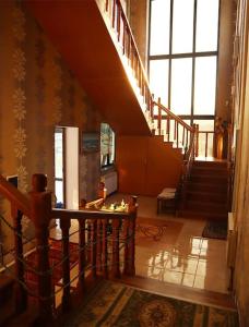 صورة لـ Adorable 3 bedroom house villa with mountain view and beautiful garden في Baytyk