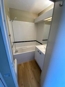 Et badeværelse på Face mer les oceanides