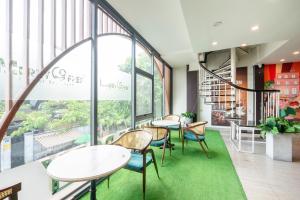 Χώρος καθιστικού στο Thien Phu Logia Hotel