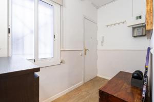 Fotografie z fotogalerie ubytování Eixample Ac, Sunlit Balcony & Prime Location v destinaci Barcelona