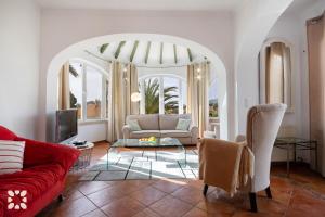 Posedenie v ubytovaní Villa Bella Costa by Abahana Villas