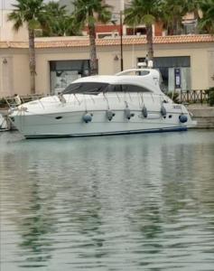 Imagen de la galería de Agrigento pool and garden, en Camastra ex Solfara