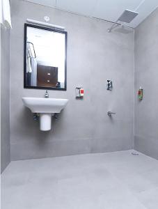 Phòng tắm tại Hotel Rudra