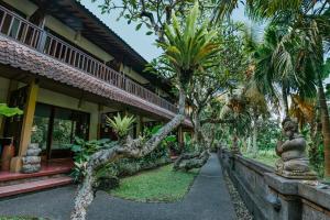 Zahrada ubytování Jati Home Stay + 37 fotografií