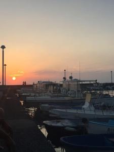 Lever ou coucher de soleil vu de l'appartement ou à proximité