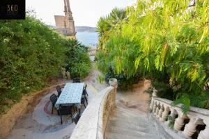 Giardino di Spacious Villa with Private Pool & BBQ in St'Pauls by 360 Estates