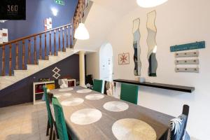 Area soggiorno di Spacious Villa with Private Pool & BBQ in St'Pauls by 360 Estates
