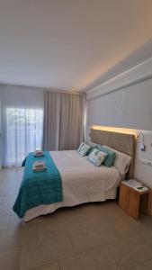 Postel nebo postele na pokoji v ubytování Apartamentos Costamar II + 37 fotografií