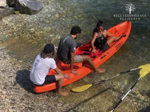 Гости Bellagio Village- 4 Apartments by the lake - Seasonal Warm Pool and Sauna