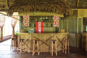 Area lounge atau bar di Pacaya Samiria Amazon Lodge - ALL INCLUSIVE