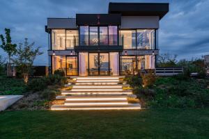 A garden outside Chandelier Sky Mansion