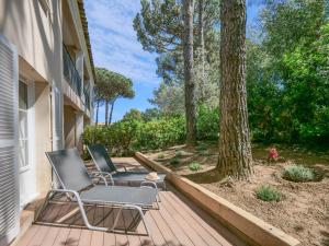 Vonkajšia záhrada v ubytovaní Ombre des pins à Saint Tropez XIX