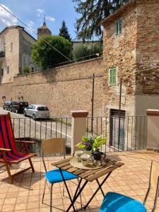 Το κτήριο όπου στεγάζεται  το διαμέρισμα