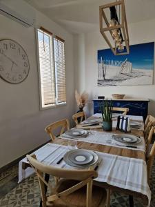 Gallery image of Leukif - Appartement T4 Duplex 4* avec Rooftop in Leucate