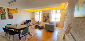 Posezení v ubytování Grand Apt 130m2 vue place ducale