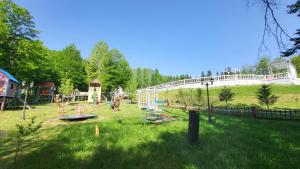 Ảnh trong thư viện ảnh của Xəzər İstirahət Mərkəzi ở Bunud +49 ảnh