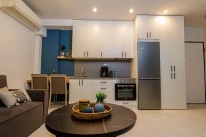 Kuchyň nebo kuchyňský kout v ubytování Sunrise Haven Suite