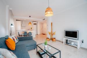 TV a/nebo společenská místnost v ubytování Beach House ELVIRIA