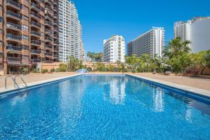 Bazén v ubytování Torre Mar 20-F Apartment Levante Beach nebo v jeho okolí
