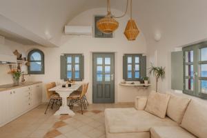 Гостиная зона в Michelangelo Beach Villa