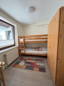 Postel nebo postele na pokoji v ubytování Reiterhof Wollesen