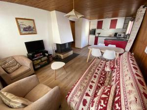 Posedenie v ubytovaní Appartement cosy au cœur de Châtel, proche télécabine et activités avec Multi Pass à 3€/jour! - FR-1-693-69