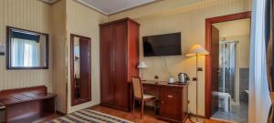 TV a/nebo společenská místnost v ubytování Hotel Benaco Garda ***S