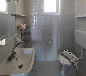 Φωτογραφία από το άλμπουμ του Vasilopoulos Estate II σε Asíni