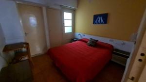 Una cama o camas en una habitación de Hotel del Paseo 9 fotos más