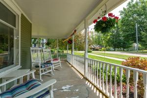Afbeelding uit fotogalerij van Goshorn House & Studio - Large pool - Within walking distance to downtown Douglas in Douglas