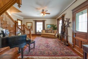 Afbeelding uit fotogalerij van Goshorn House & Studio - Large pool - Within walking distance to downtown Douglas in Douglas