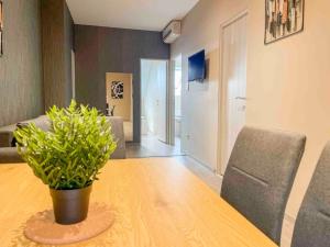 I77 Spacious Modern 3bedroom 1064 Budapest, 77 Izabella utca kép - 2