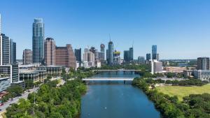 Nespecifikovaný výhled na destinaci Austin nebo výhled na město při pohledu z hotelu