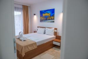Postel nebo postele na pokoji v ubytování Premium Berlin with Pool